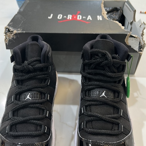Jordan 11 Retro Jubilee size 6Y - Picture 7 of 10